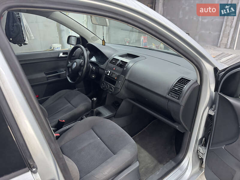 Хэтчбек Volkswagen Polo 2002 в Львове