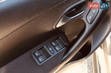 Хэтчбек Volkswagen Polo 2013 в 