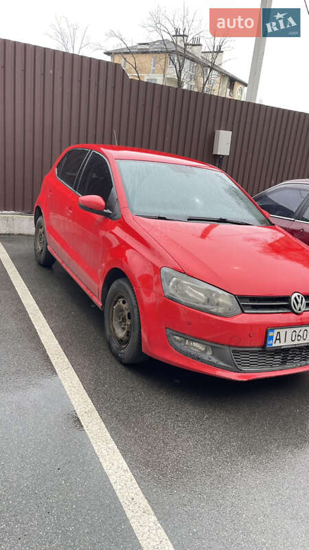 Хэтчбек Volkswagen Polo 2011 в 