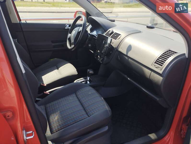 Хэтчбек Volkswagen Polo 2009 в Киеве