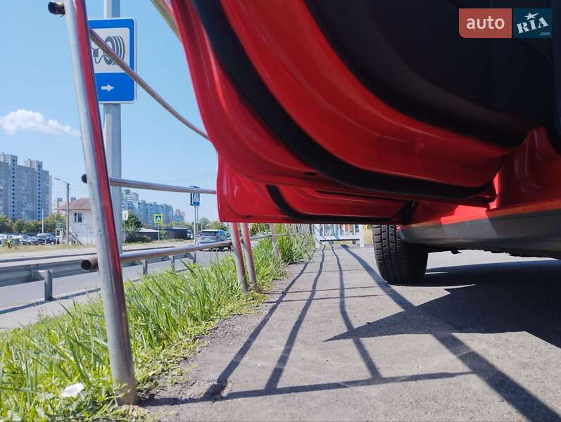 Хэтчбек Volkswagen Polo 2009 в Киеве