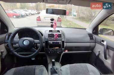 Хэтчбек Volkswagen Polo 2003 в 