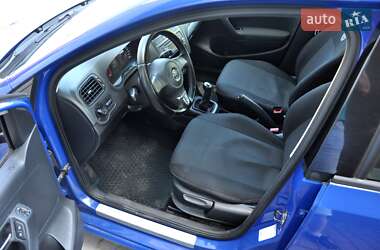 Хетчбек Volkswagen Polo 2010 в 