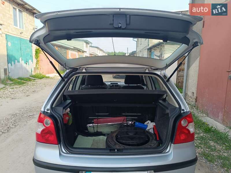 Хетчбек Volkswagen Polo 2003 в Тернополі