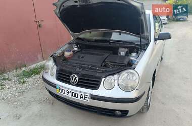 Хетчбек Volkswagen Polo 2003 в 