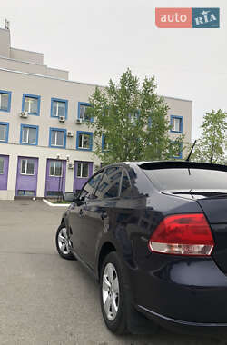 Седан Volkswagen Polo 2013 в 