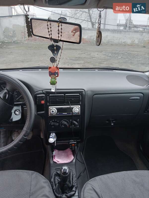 Хетчбек Volkswagen Polo 1999 в Львові