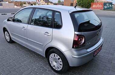 Хетчбек Volkswagen Polo 2009 в 