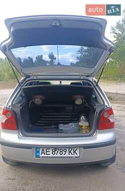 Хетчбек Volkswagen Polo 2002 в 