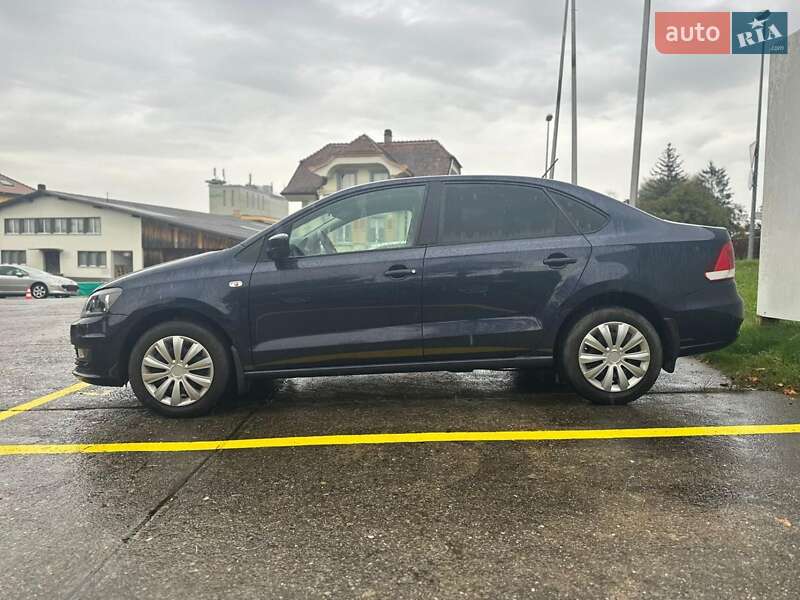 Седан Volkswagen Polo 2016 в Полтаві
