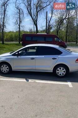 Седан Volkswagen Polo 2012 в Харкові