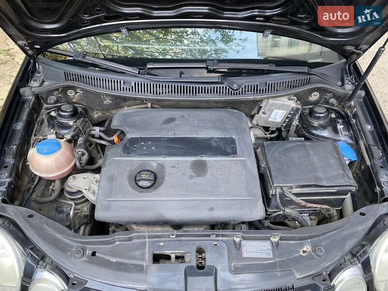 Хэтчбек Volkswagen Polo 2005 в Черновцах