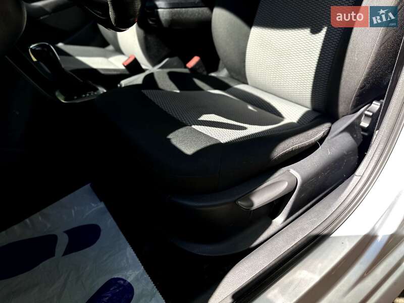 Хэтчбек Volkswagen Polo 2013 в Яворове