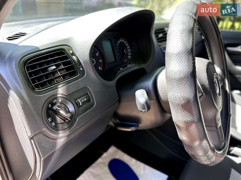 Хэтчбек Volkswagen Polo 2013 в Яворове