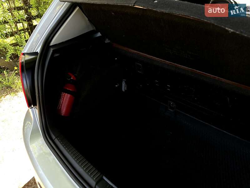 Хэтчбек Volkswagen Polo 2013 в Яворове