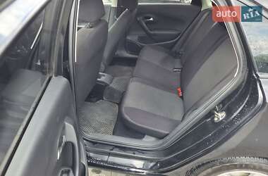 Седан Volkswagen Polo 2011 в 
