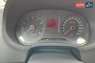 Седан Volkswagen Polo 2011 в 