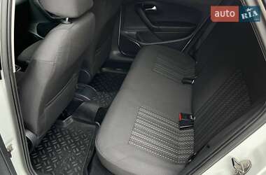 Седан Volkswagen Polo 2015 в 