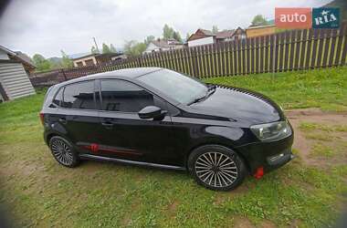 Хэтчбек Volkswagen Polo 2011 в 