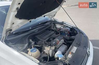 Седан Volkswagen Polo 2011 в 