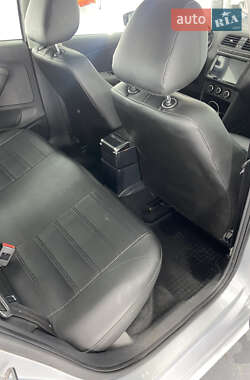 Хетчбек Volkswagen Polo 2012 в 