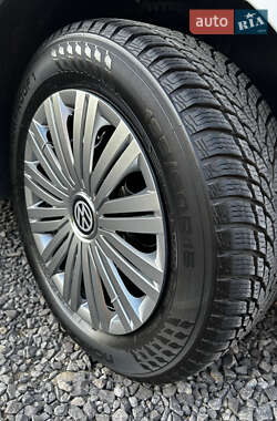 Седан Volkswagen Polo 2011 в 