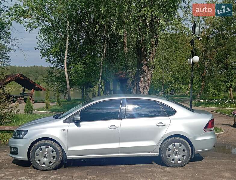 Седан Volkswagen Polo 2018 в Тростянце