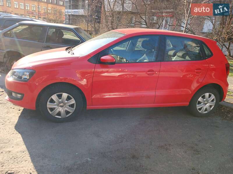 Хэтчбек Volkswagen Polo 2012 в 
