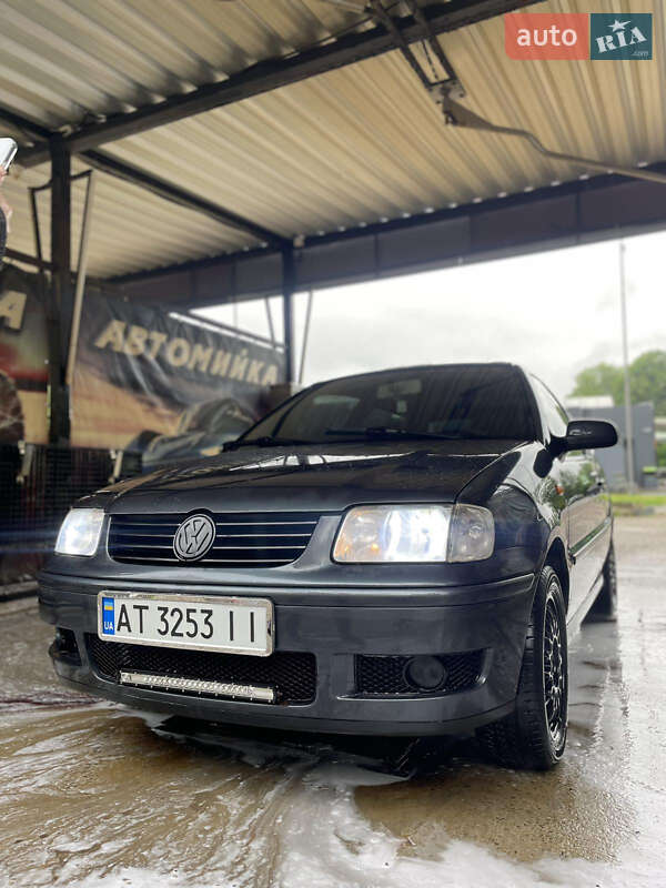 Хэтчбек Volkswagen Polo 2000 в Калуше