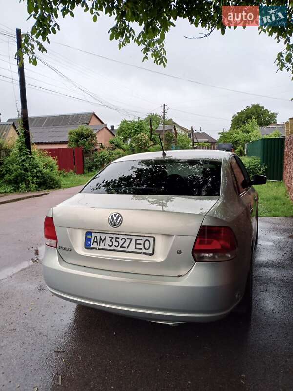 Седан Volkswagen Polo 2012 в Житомирі