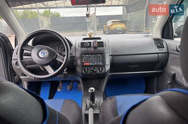 Хетчбек Volkswagen Polo 2003 в 