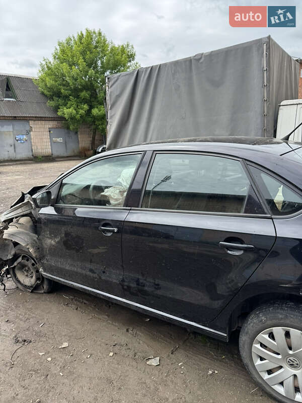 Седан Volkswagen Polo 2012 в Івано-Франківську