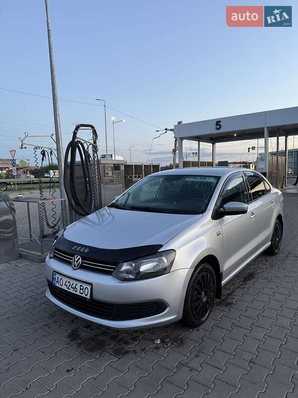 Седан Volkswagen Polo 2011 в Мукачевому