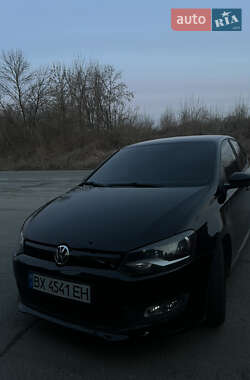Хэтчбек Volkswagen Polo 2015 в Хмельницком
