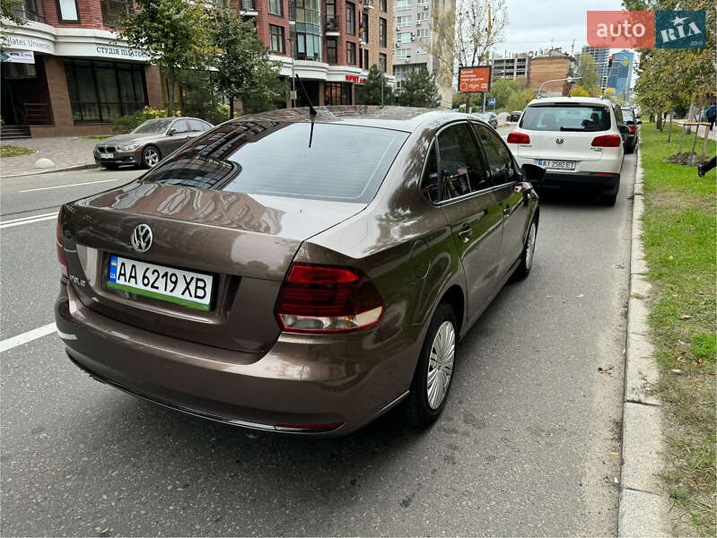 Седан Volkswagen Polo 2017 в Киеве