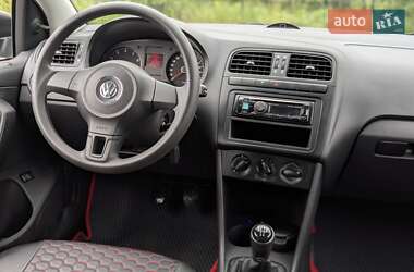 Седан Volkswagen Polo 2013 в 