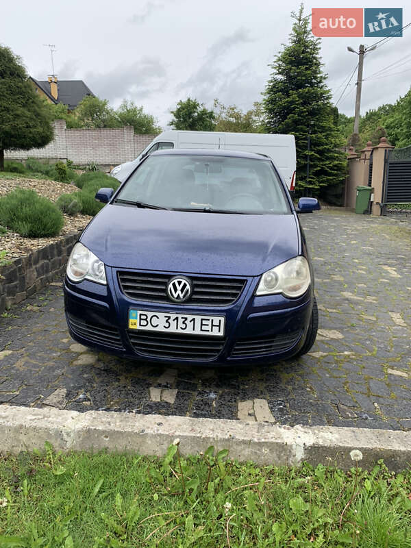 Хетчбек Volkswagen Polo 2008 в 