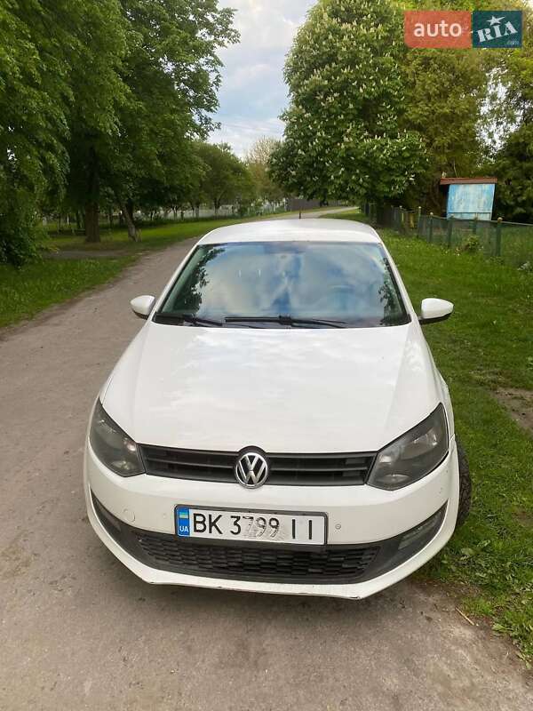 Хетчбек Volkswagen Polo 2012 в 