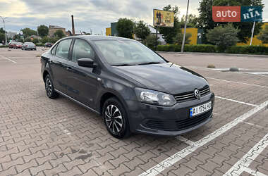 Седан Volkswagen Polo 2013 в Житомире