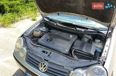 Хетчбек Volkswagen Polo 2003 в 