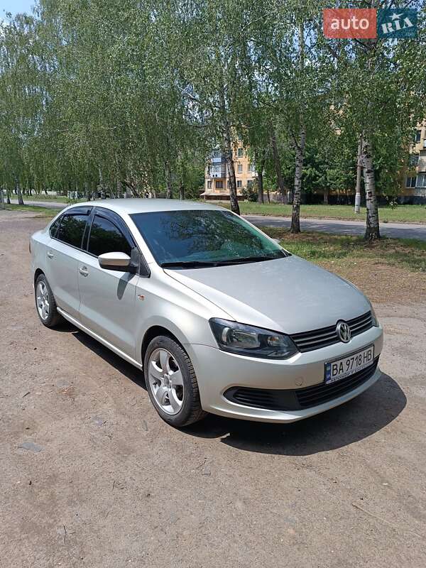 Седан Volkswagen Polo 2011 в Кривому Розі
