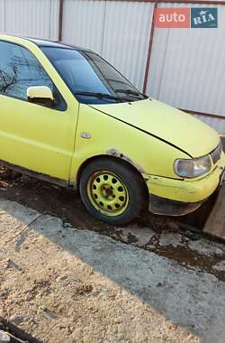 Хетчбек Volkswagen Polo 1999 в 