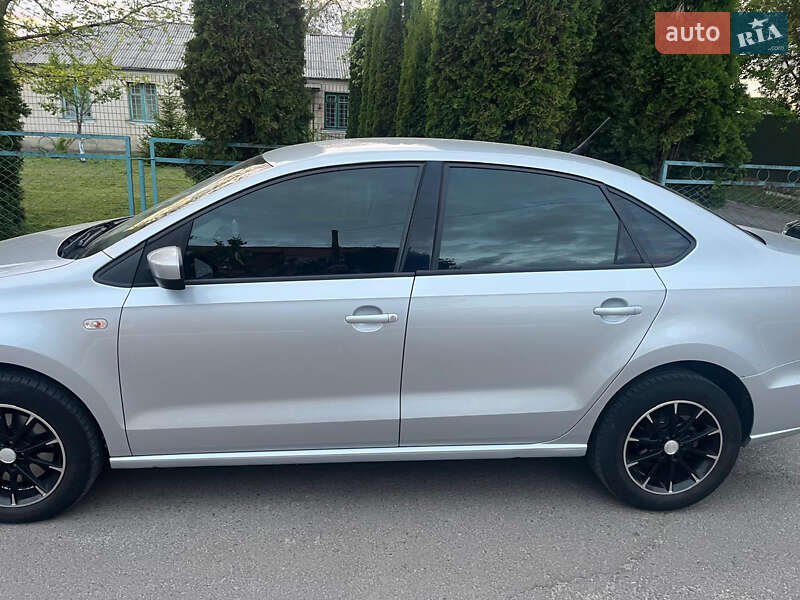 Седан Volkswagen Polo 2016 в Здолбунове
