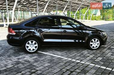 Седан Volkswagen Polo 2013 в 