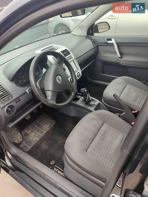 Хетчбек Volkswagen Polo 2007 в Рівному
