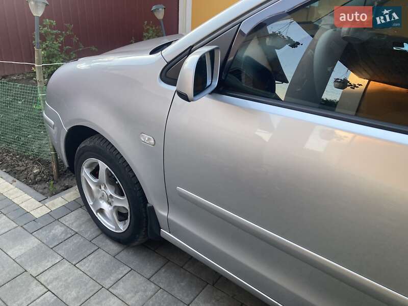 Хетчбек Volkswagen Polo 2002 в Ходореві