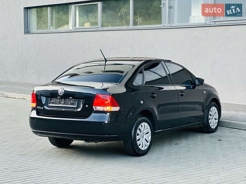 Седан Volkswagen Polo 2011 в Мукачевому