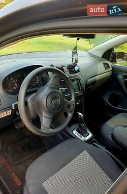 Хэтчбек Volkswagen Polo 2012 в 