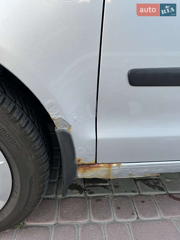 Хетчбек Volkswagen Polo 2003 в Івано-Франківську