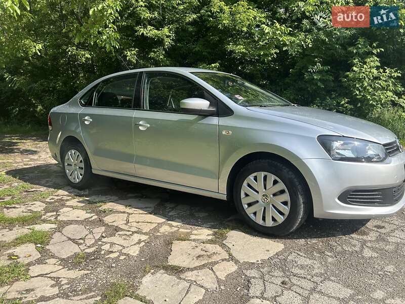 Седан Volkswagen Polo 2012 в Тернополе